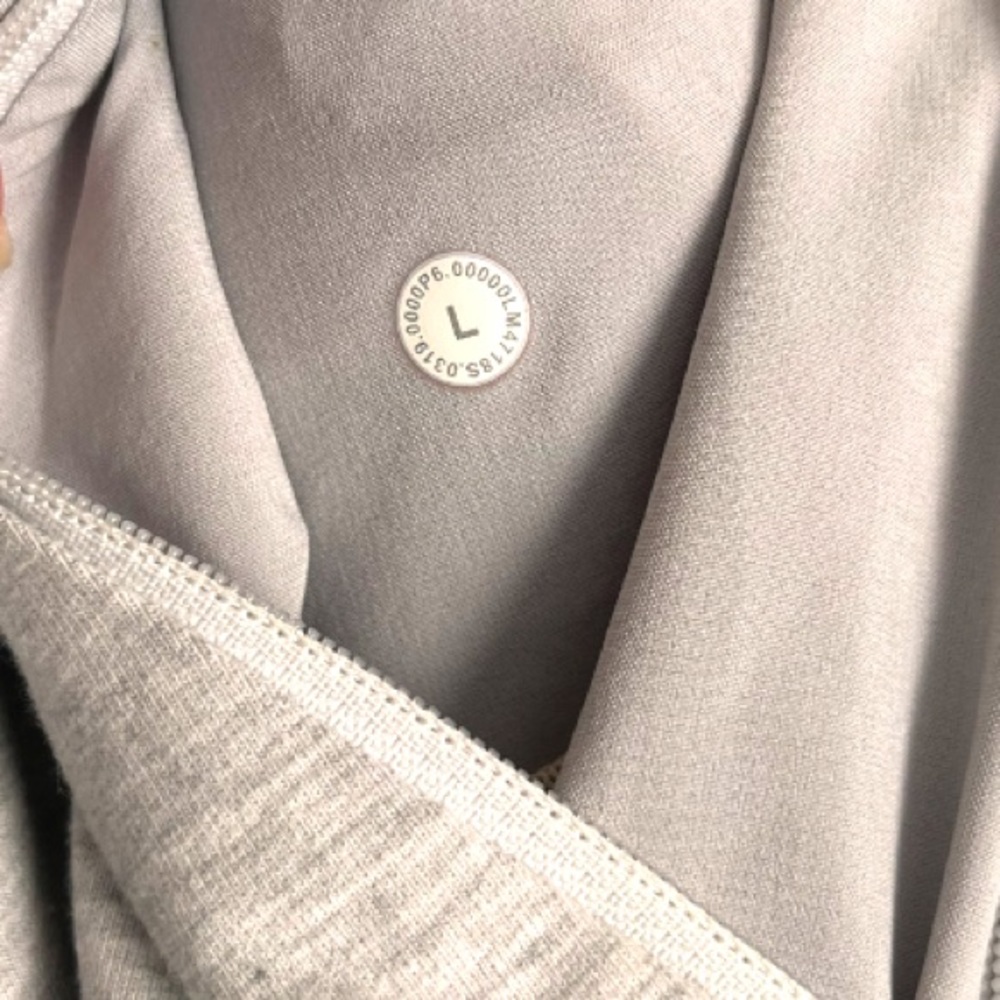 Lululemon soft hoodie jacket size large - Picture 5 of 9